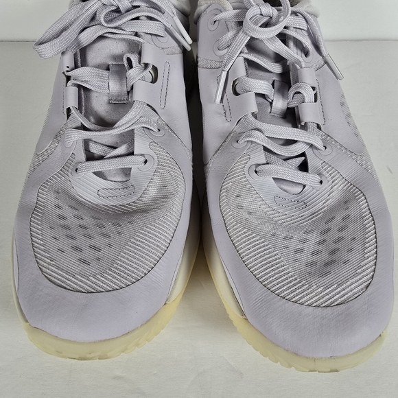 Lululemon Strongfeel Trainers Athletic Shoes Womens Light Lilac Size 10 Workout - Picture 2 of 12
